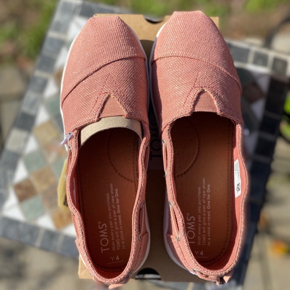 Toms Bimini Slip-On Flat (Big Girl) - Picture 5 of 8